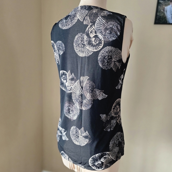 WHBM Black & White Nautilus Shell Print Lace-Up Tank Top Size S - Picture 5 of 7